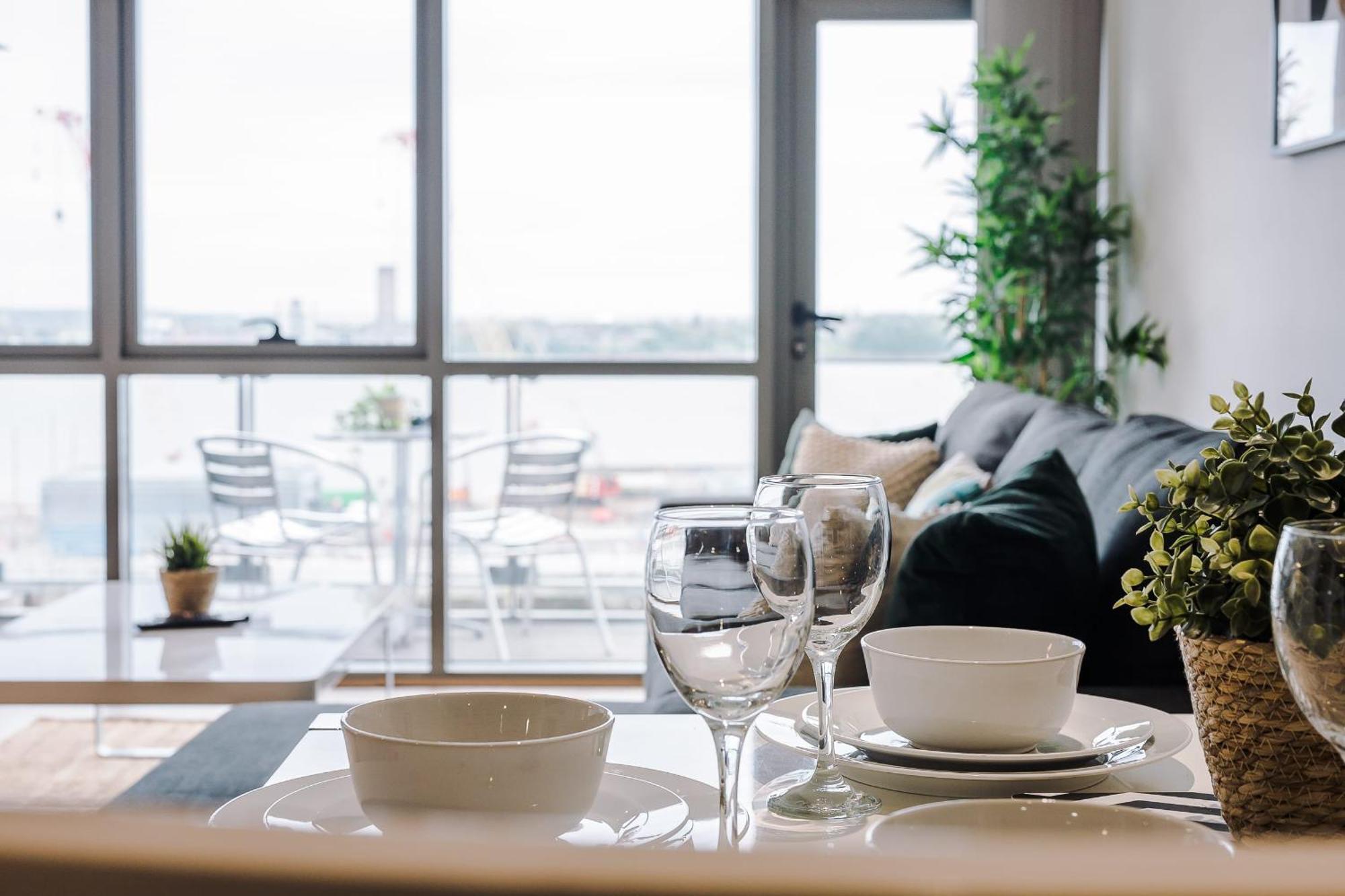 Host & Stay - The Waterfront Hideaway Liverpool Exteriör bild